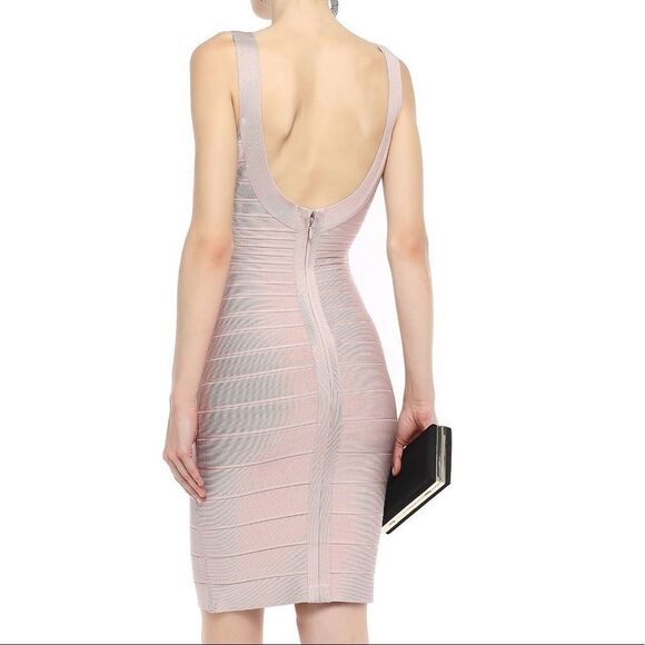 Herve Ledger Bandage Dress Slimming Nude Pink Sleeveless Round-Neck NWT M - Picture 4 of 16